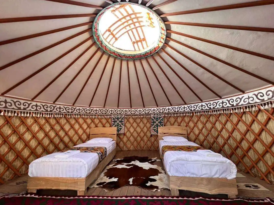 chonKeminYurts.webp